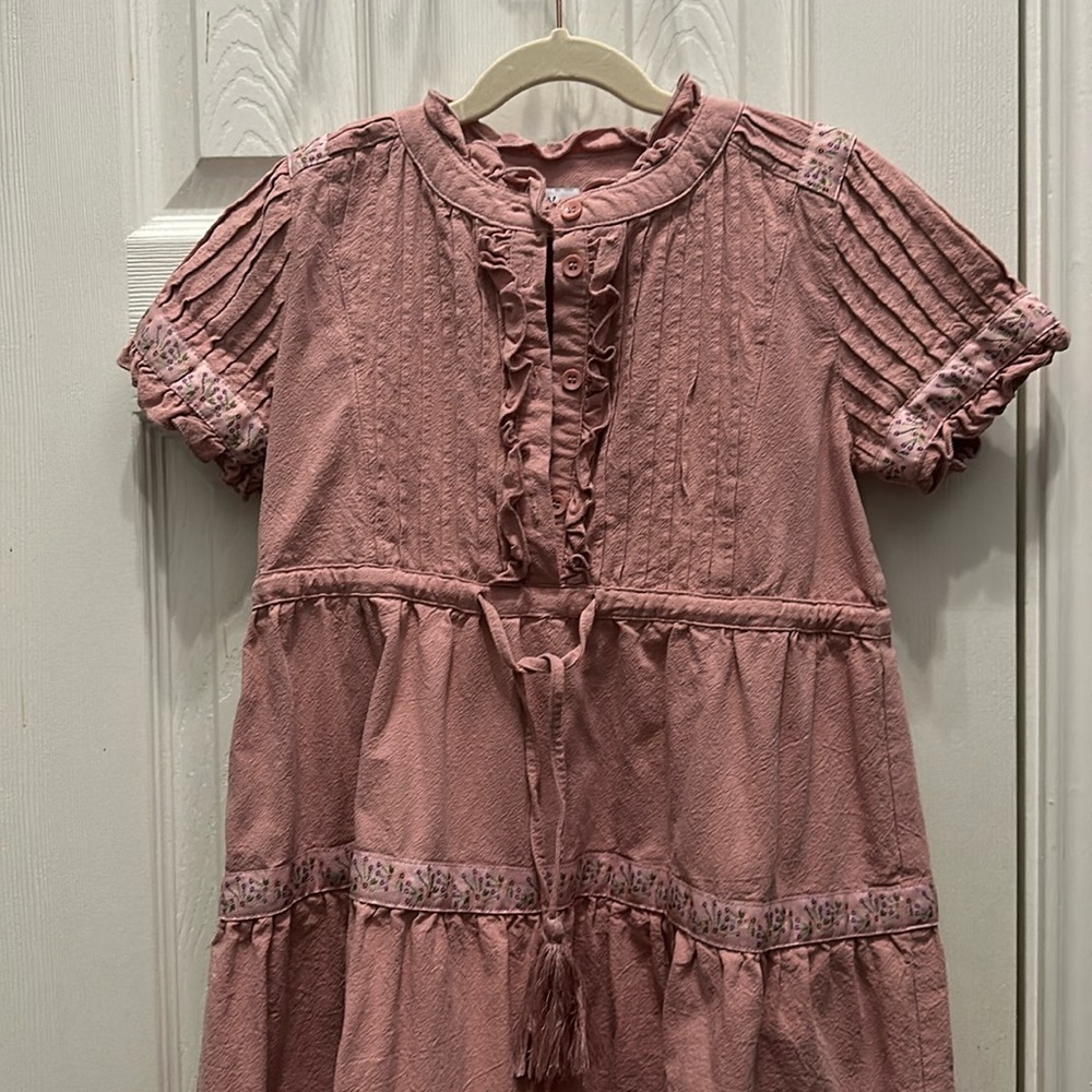 Girls dress